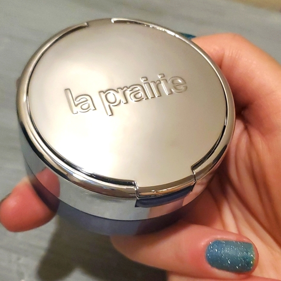 La Prairie Skin Caviar Loose Powder Translucent 1 NWOB! - Picture 4 of 7